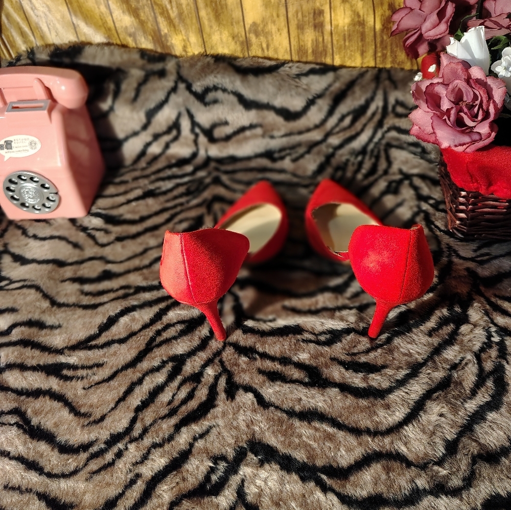 Elegant Red Women's Heels By Jessica Simpson - Picture 6 of 9